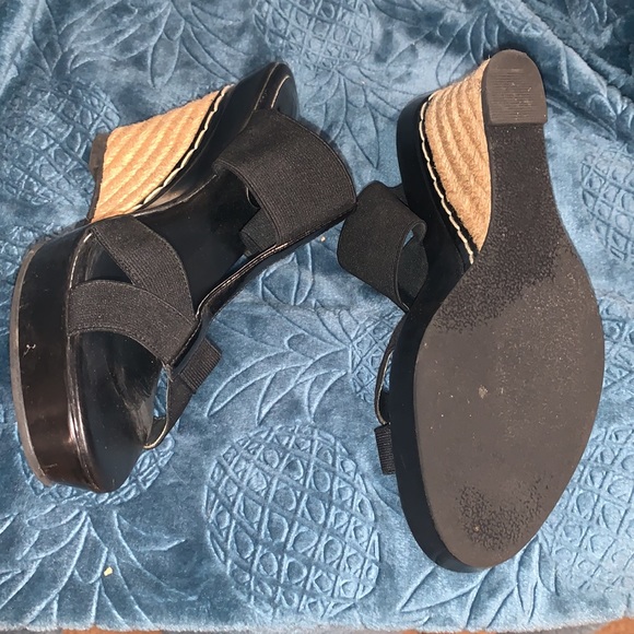Black sandals - Charles David brand - size 9 - Picture 6 of 6